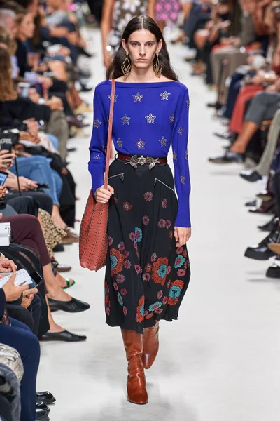 Look 9